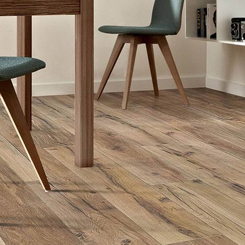 کفپوش؛ پایه‌ای محکم برای زیبایی فضا تنوع در طرح و رنگ، دوام بالا و نصب آسان